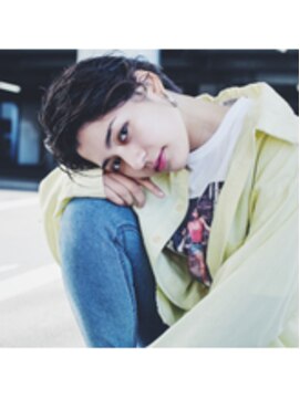 ミットバイツリー 新宿南口(mit by tree) ネビージュニュアンスカールアップバングショート