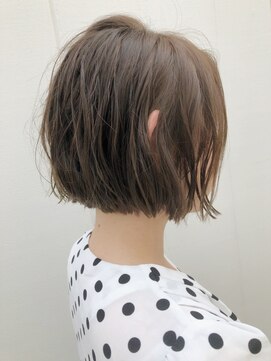 アンドチル 渋谷(AND CHILL) クセを生かして◎ウェービーショートボブ【AND CHILL渋谷】