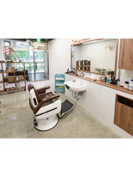 【江戸川橋駅徒歩1分】気軽に通えるプライベートサロン★豊富な経験と確かな技術で理想のヘアに導きます!