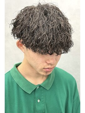 ササ シンサイバシ(33 SHINSAIBASHI) 大阪心斎橋縦落ちウェーブツイストスパイラルパーママッシュ