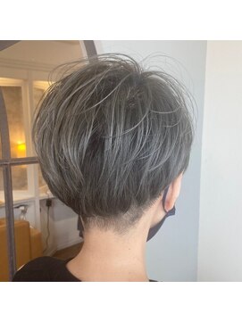 テイスティ プライム(tasty prime) お洒落刈り上げショート