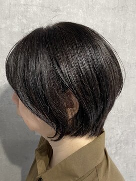 スリー(THREE) ☆ショートボブ(髪質改善)☆【大阪 梅田 福島 中津】