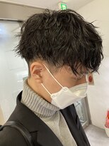 ツイストスパイラルパーマツーブロック刈り上げメンズマッシュ