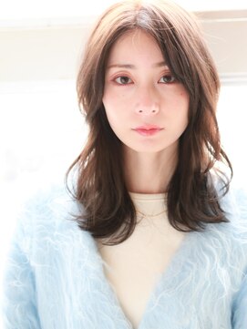 ヘアープロデュース ジェネシス(hair produce genesis) <genesis>顔周りのレイヤーと柔らかい質感のくびれヘア