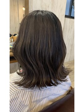 コノン(conon) ダークグレージュ