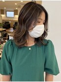 ベージュのハイライト