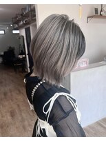 アーブル ヘアーアンドメイク(ARBRE) 髪質改善トリートメントダブルカラー色落ちシルバーボブ