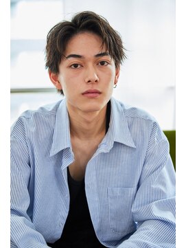 ミラバイグリーン(Mira by green) センターパート/ツーブロック/ツイストスパイラルパーマ