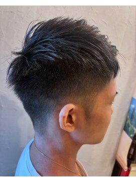 ポルム パプリカ(polum paprika) ビジネスカジュアル◎刈り上げ爽やかショート黒髪20代30代40代