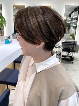 ステアケース 武蔵小杉店(stair:case) 大人ツーブロック/くびれショート/白髪ぼかし/武蔵小杉/自由が丘