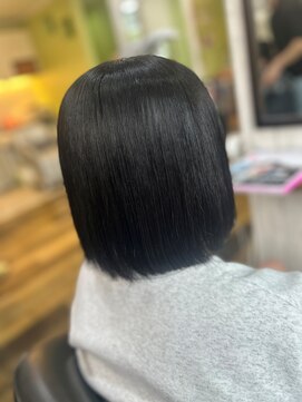 ボヌー(Bonheur) サラサラボブヘア