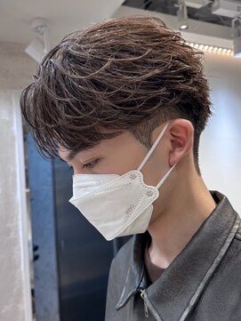 ルーストデラックス 京都河原町三条(ROOST dx) フェザーショート