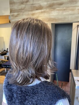 ストーク(stoked) 外ハネハイライト