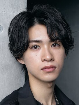 フィフス(fifth) 原宿センターパートルーズヘア緩めシャドウパーマ刈り上げfifth