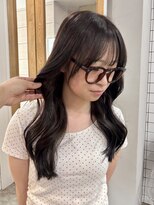 スート(suit.)&nbsp;暗め透明感グレージュ
