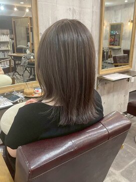 アムレヘアーエタ(amule hair eta) 【amule hair eta】表面ハイライト×ぱつっとボブ