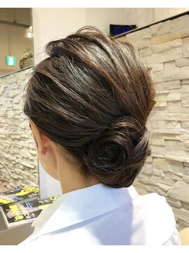 ヘアアンドメイク オプシス(Hair&Make OPSIS) ちょっと控えめなまとめ髪