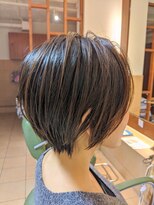 ネオリーブテラスアンドラヴィ(Neolive terrace&Lavie) ショートボブ