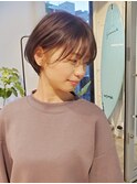 フェザーバングが可愛いショートスタイル♪