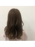 派手すぎないオレンジカラー