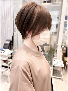 ヴィサージュタイム(VISAGE thyme) 耳掛けショート/丸みショート/ハンサムショート/ベージュカラー