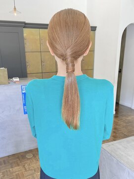 ヘアーアイスカルテット(HAIR ICI QUARTET) お呼ばれアレンジ♪結婚式20代30代40代大人可愛いタイトポニー