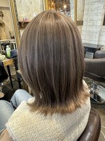 トロニー(TLONY)&nbsp;ハイライトカラー　ベージュ　stylist/miaki
