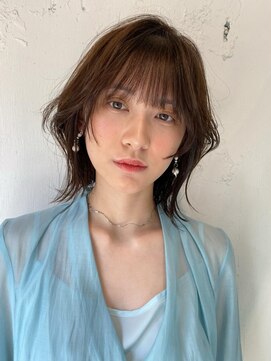 ロミー 本厚木(ROMMY.) 大人可愛いミディアムレイヤーくびれ小顔