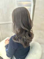 ヴェイナゴヤ(VEYY. nagoya) オリーブベージュ/レイヤーカット