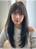 顔周りレイヤーカットくびれヘアミルクティーベージュカラー
