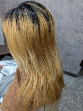 リリーヘアーリベート 浅草橋東口店(LiLiy hair LIBERT'E) ハイトーン20代30代髪質改善トリートメント浅草橋秋葉原両国