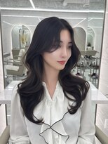キティー(kiti)&nbsp;韓国ヘアレイヤーカットハッシュカット顔周りロングレイヤー