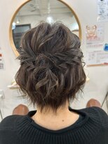 ヘアメイク メルシー(Merci)&nbsp;ショート編み込みゆるふわアップ