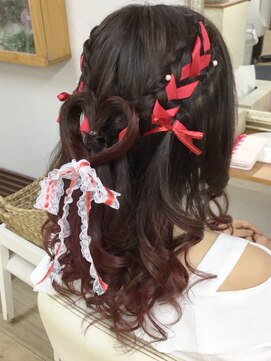 ヘアアンドメイク ゼン ヨコハマ(Hair&Make ZEN YOKOHAMA) 編み込みレースアップのハートヘア