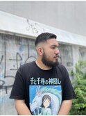 メンズカットスキンフェードアップバング