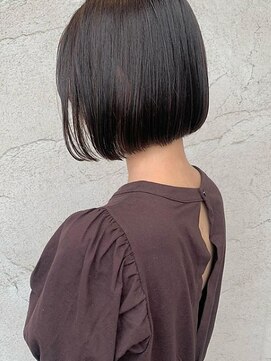 ダブル(W) ぱっつんボブ