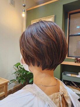 ボンド(BOND) ショートボブ