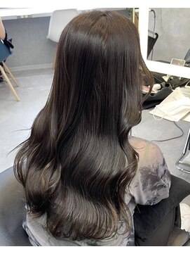 ロンドイディールバンダイ 新潟万代(Lond ideal) 透明感オリーブベージュ