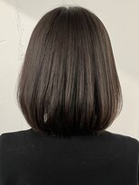 メロウ(me'lou) 《me’lou》ミディアム×艶 20代30代40代50代