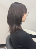 前髪ありピンクブラウンミディアムヘア