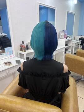 シャルティア(SHALLTIA) ハイトーン/派手髪/個性的/ツートーンカラー/寒色系カラー