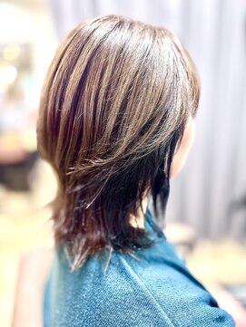 テーラヘアー 五井(TELA HAIR) ミディアムウルフ×インナーカラー