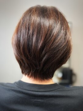 エオン(eon) ・短すぎないショートカット