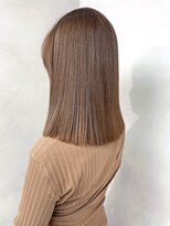 ヌイ 横浜(nui)&nbsp;シアベージュ_エアリーミディホワイトアッシュ