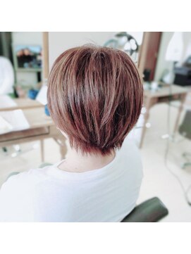 リー(Ly.) カット カラー