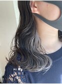 大人かわいいゆるふわナチュラルウェーブインナーカラーホワイト