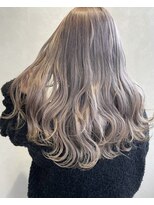 リリー(Lilley)&nbsp;当日予約/ブリーチカラー/ダブルカラー/インナーカラー／顔周り