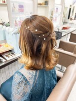 セットサロン ベル(Belle)&nbsp;S字カールのトップアレンジ