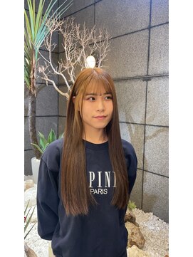 ゼスト フィーノ(ZEST fino) 【吉田 佑衣】ワンカラーで明るくオリーブカラー