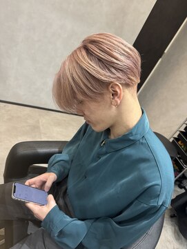 フィーカ(fika) オレンジ味のあるホワイトピンク 担当岩松